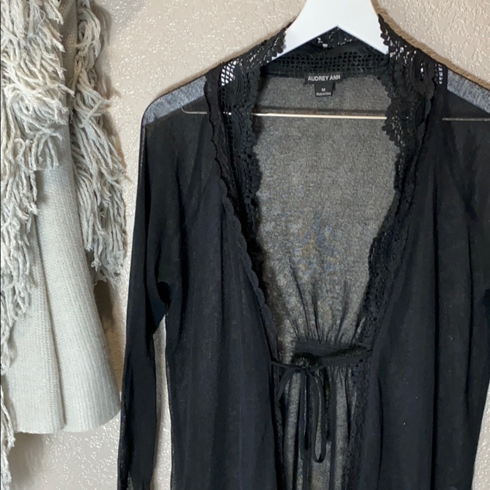 🌺Audrey Ann black light knit tie cardigan m